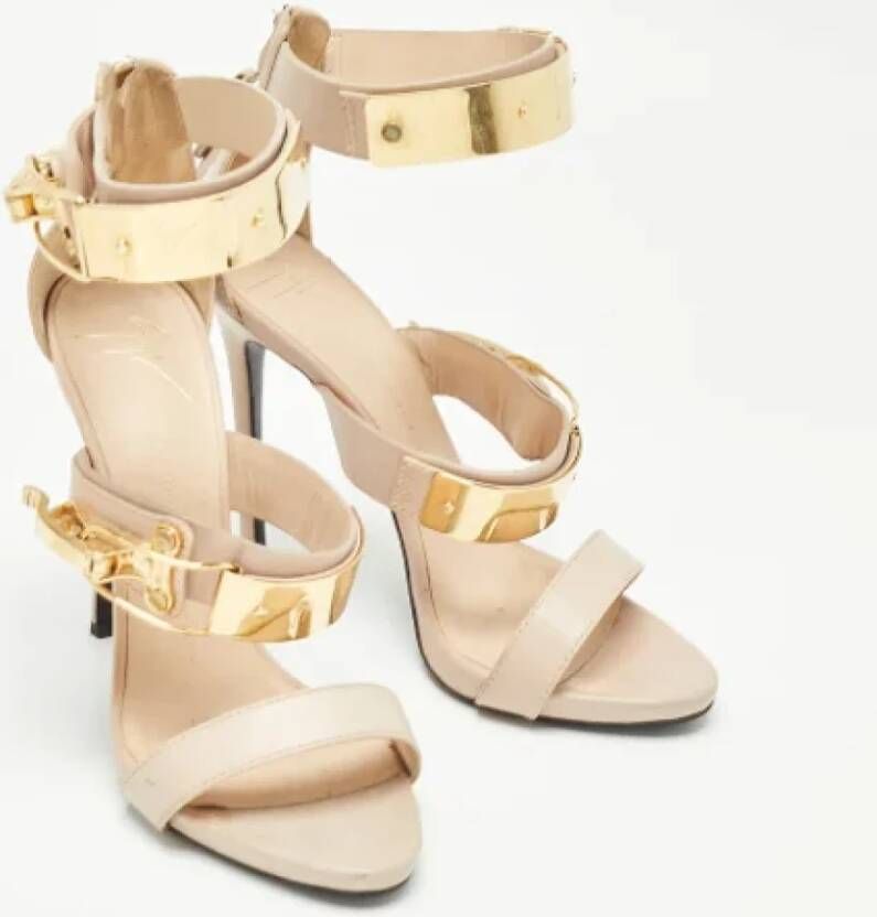 Giuseppe Zanotti Pre-owned Leather sandals Beige Dames