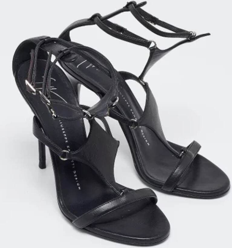 Giuseppe Zanotti Pre-owned Leather sandals Black Dames