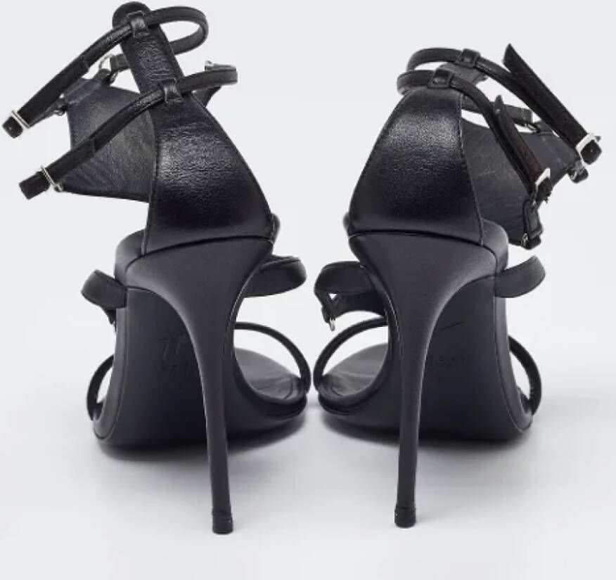 Giuseppe Zanotti Pre-owned Leather sandals Black Dames