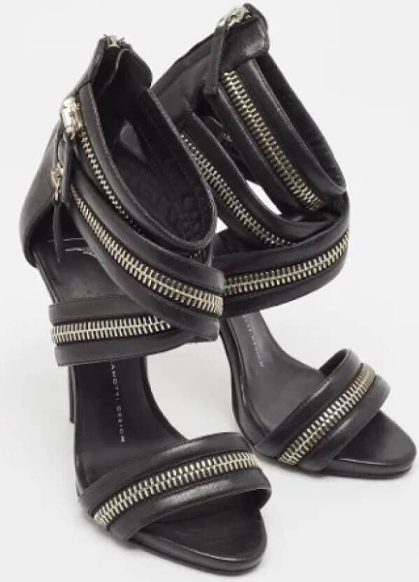 Giuseppe Zanotti Pre-owned Leather sandals Black Dames