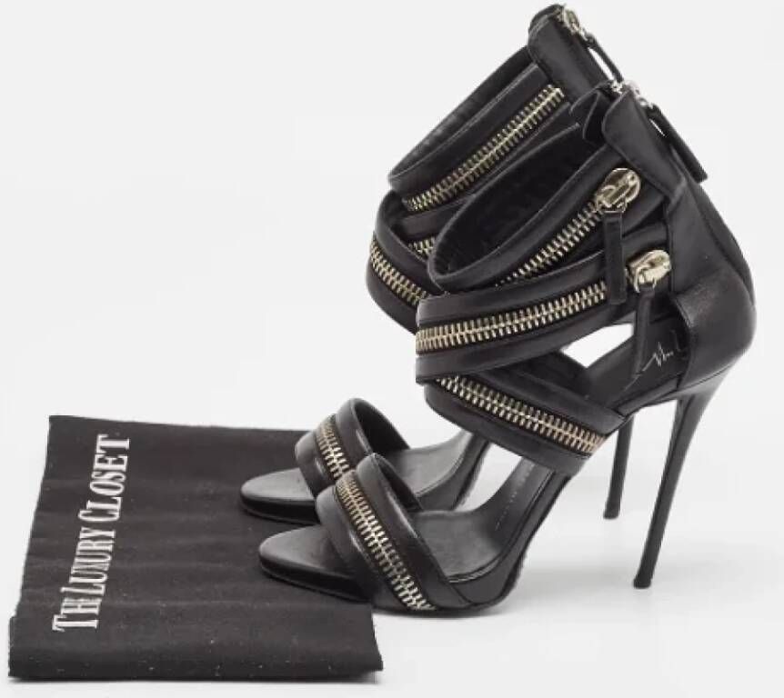 Giuseppe Zanotti Pre-owned Leather sandals Black Dames