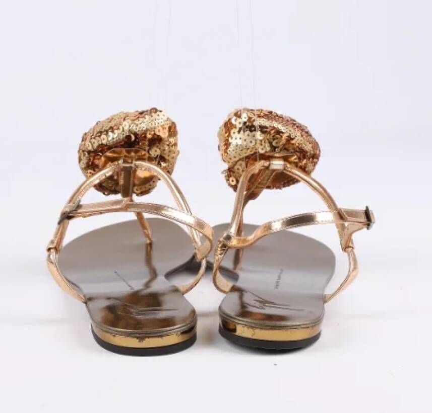 Giuseppe Zanotti Pre-owned Leather sandals Yellow Dames