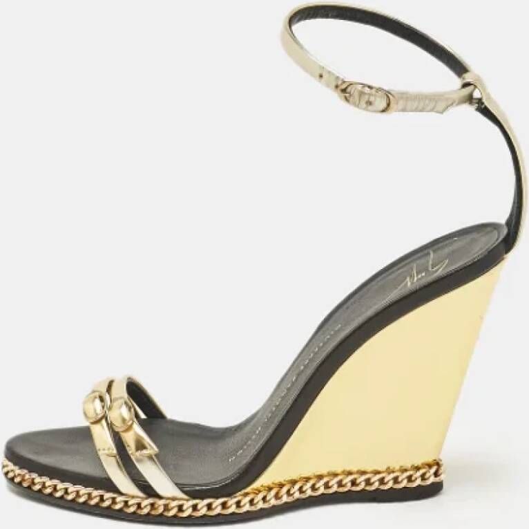 Giuseppe Zanotti Pre-owned Leather sandals Yellow Dames