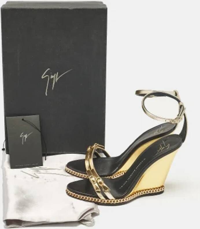 Giuseppe Zanotti Pre-owned Leather sandals Yellow Dames