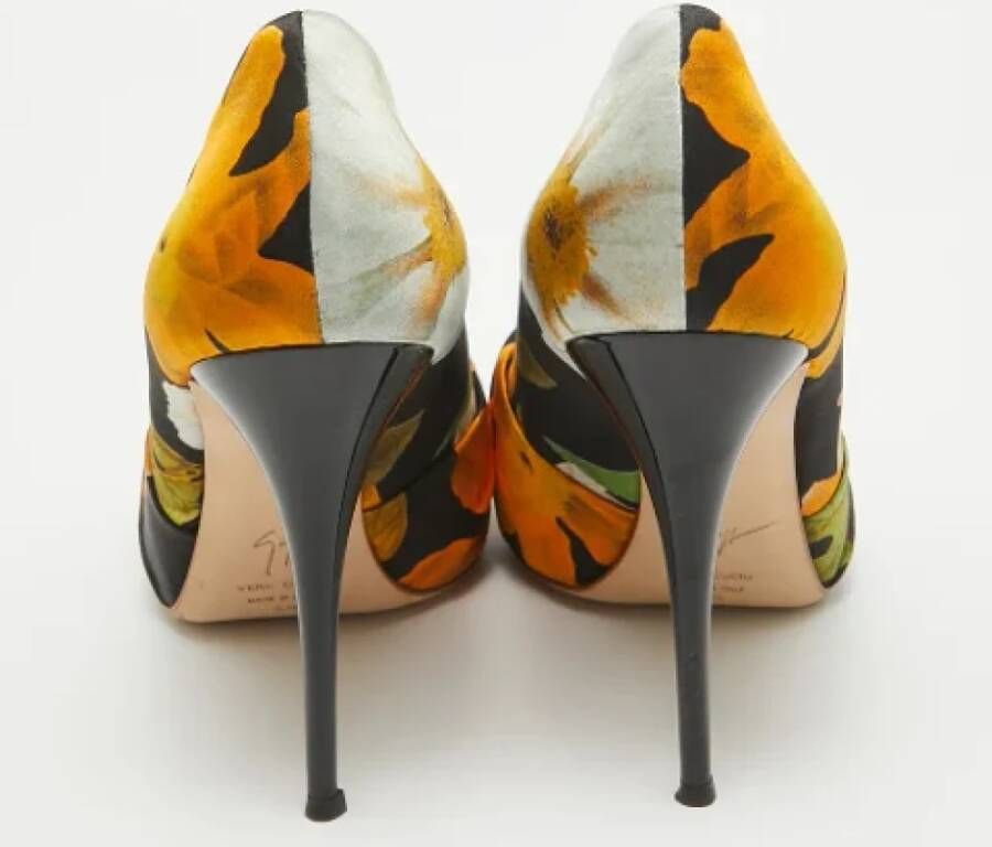 Giuseppe Zanotti Pre-owned Satin heels Multicolor Dames