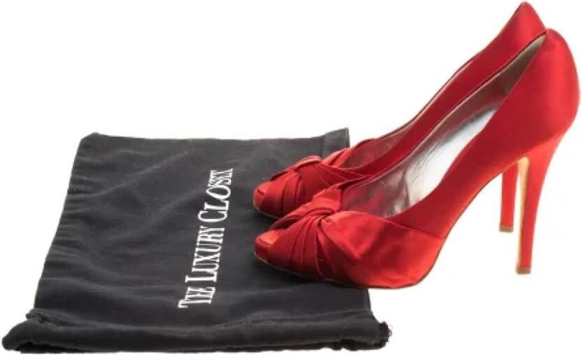 Giuseppe Zanotti Pre-owned Satin heels Red Dames