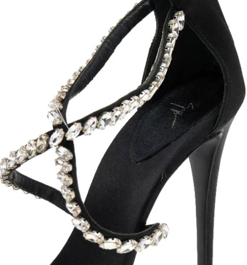 Giuseppe Zanotti Pre-owned Satin sandals Black Dames