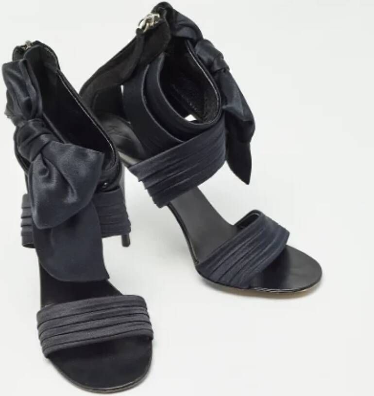 Giuseppe Zanotti Pre-owned Satin sandals Black Dames