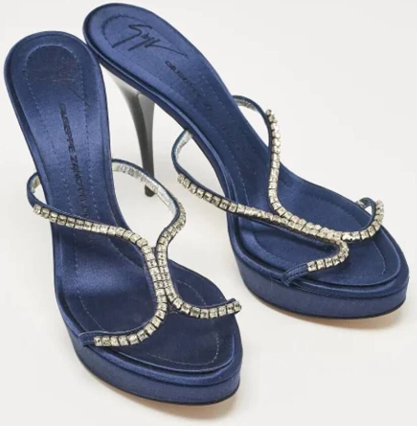 Giuseppe Zanotti Pre-owned Satin sandals Blue Dames