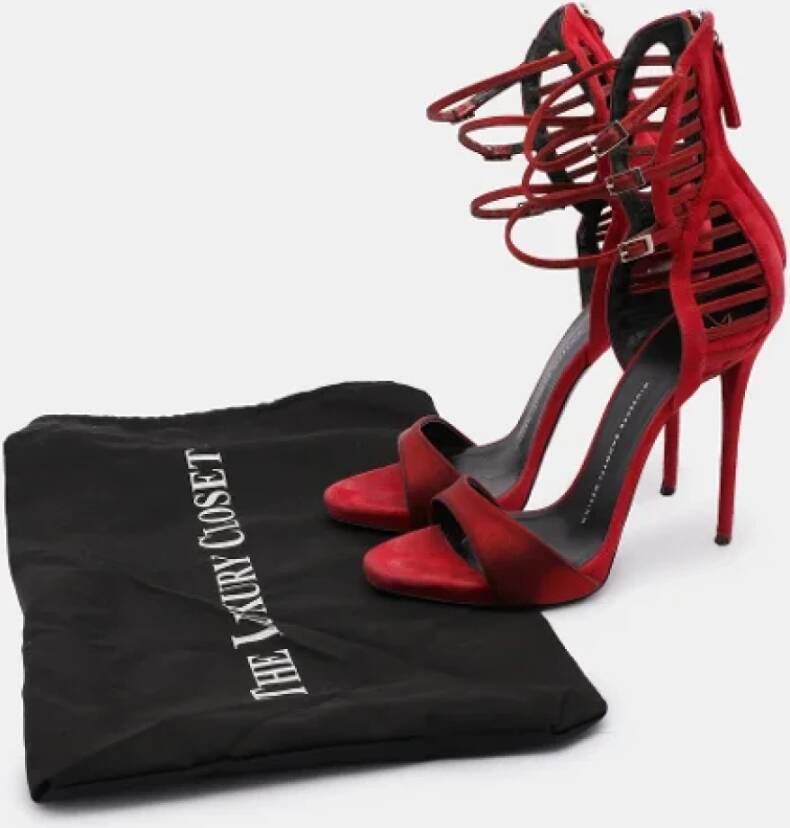 Giuseppe Zanotti Pre-owned Satin sandals Red Dames