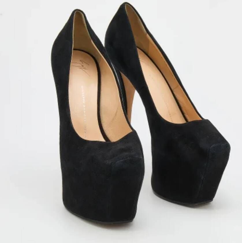 Giuseppe Zanotti Pre-owned Suede heels Black Dames