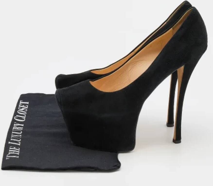 Giuseppe Zanotti Pre-owned Suede heels Black Dames