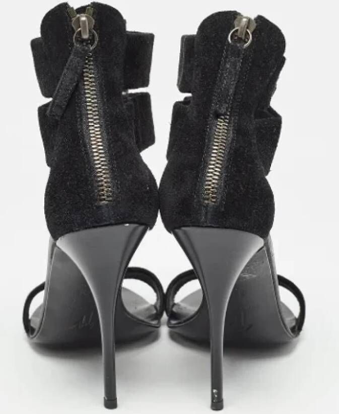 Giuseppe Zanotti Pre-owned Suede sandals Black Dames