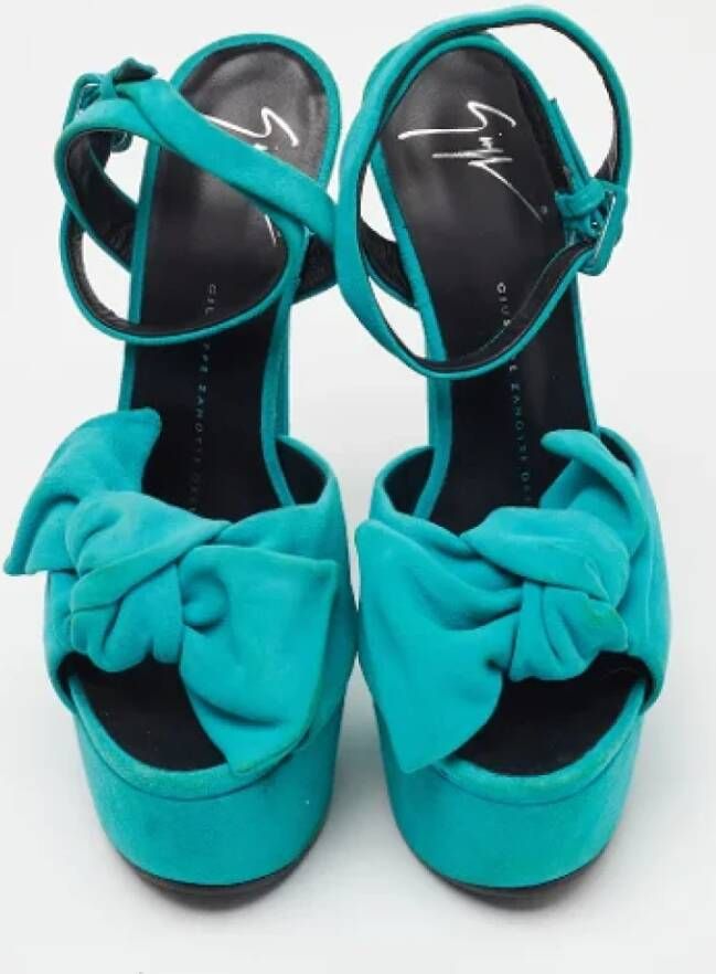 Giuseppe Zanotti Pre-owned Suede sandals Blue Dames