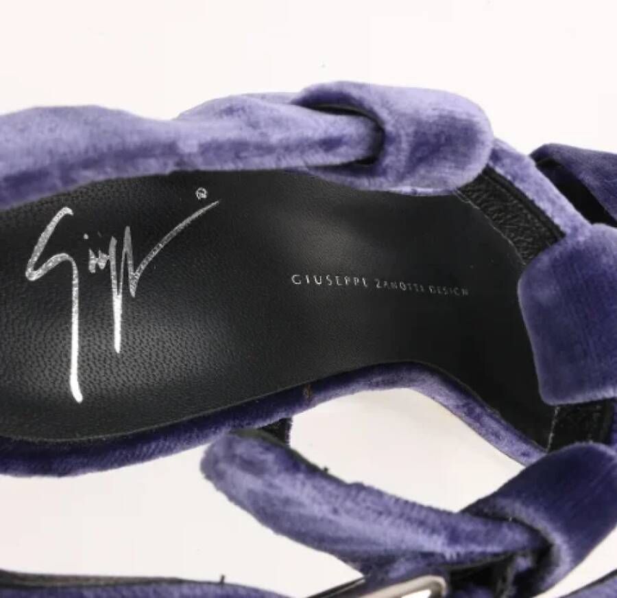 Giuseppe Zanotti Pre-owned Suede sandals Purple Dames