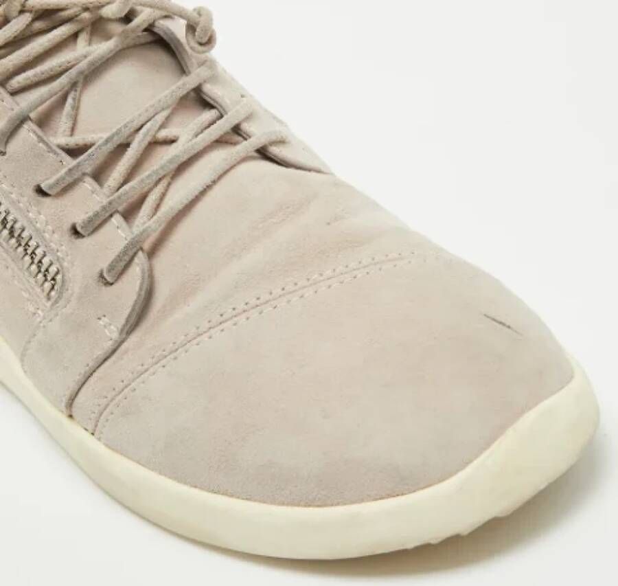 Giuseppe Zanotti Pre-owned Suede sneakers Beige Dames