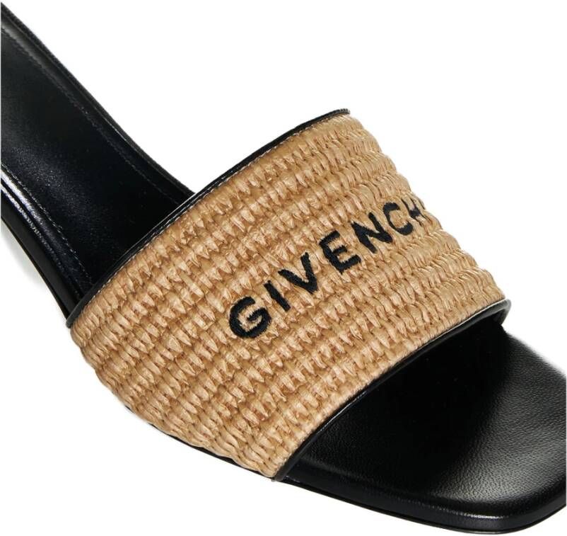 Givenchy Beige Sandalen voor Vrouwen Beige Dames