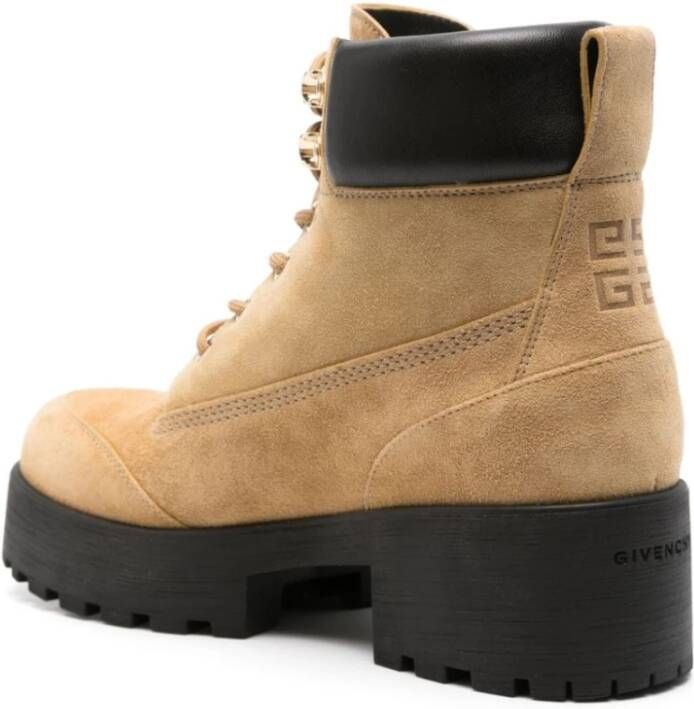 Givenchy Kameelbruine Suède Veterschoenen Beige Dames