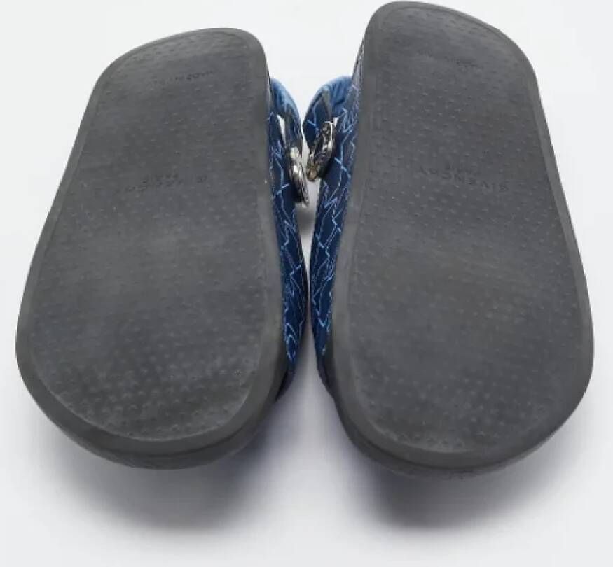 Givenchy Pre-owned Canvas sandals Blue Heren