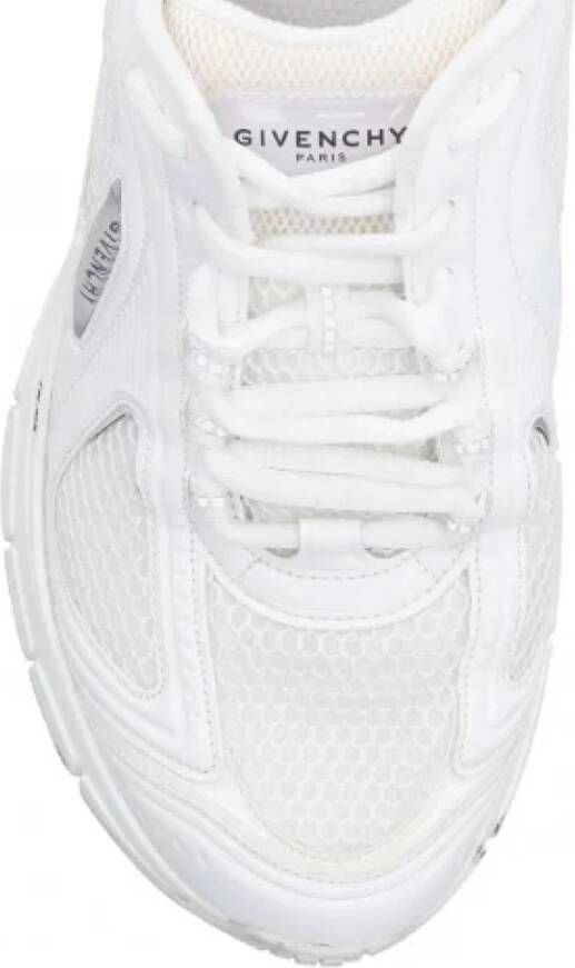 Givenchy Pre-owned Fabric sneakers White Dames