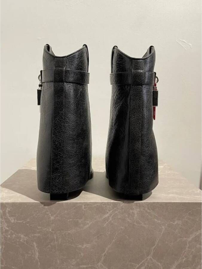 Givenchy Pre-owned Leather boots Black Dames