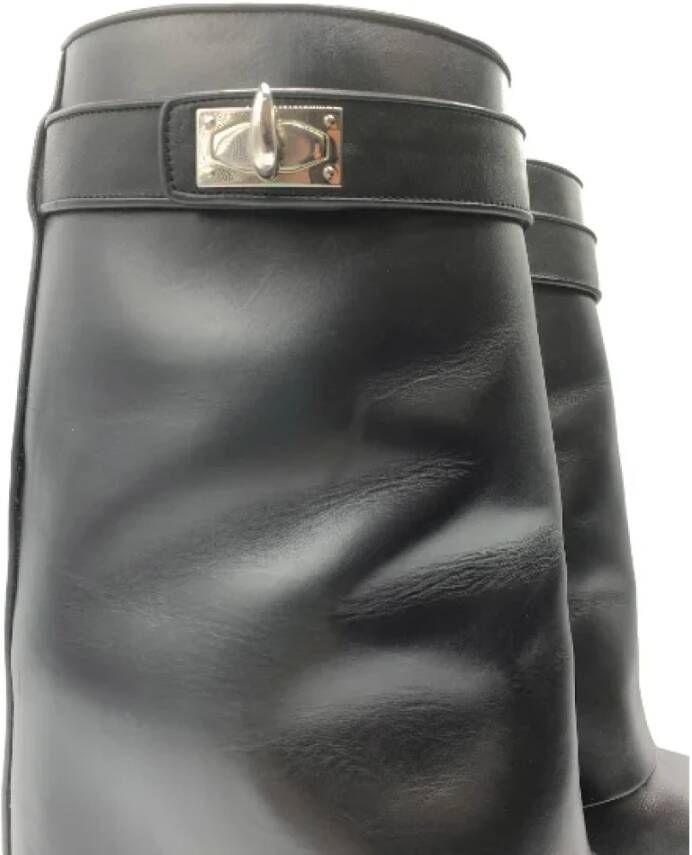 Givenchy Pre-owned Leather boots Black Dames