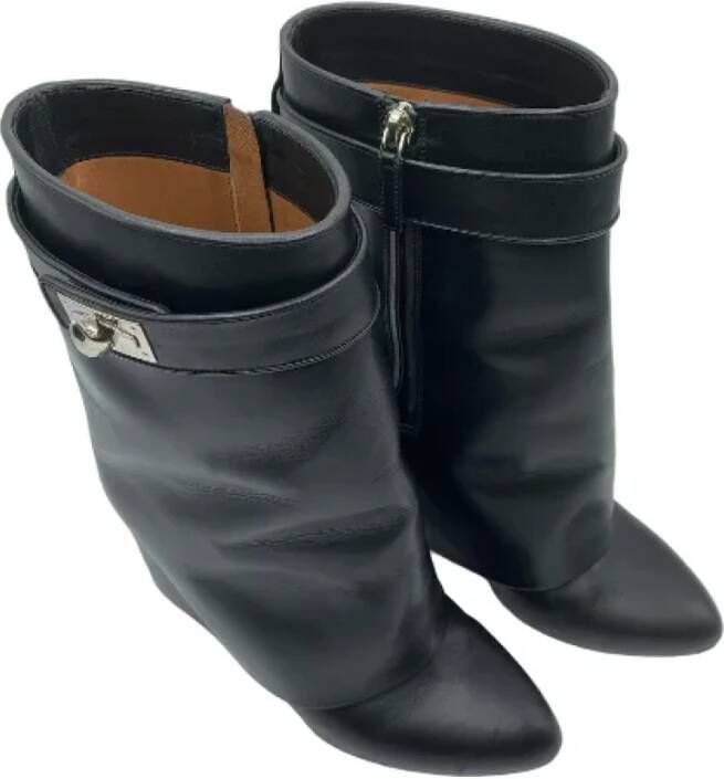 Givenchy Pre-owned Leather boots Black Dames