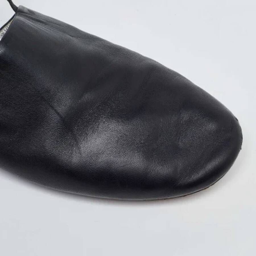 Givenchy Pre-owned Leather flats Black Dames