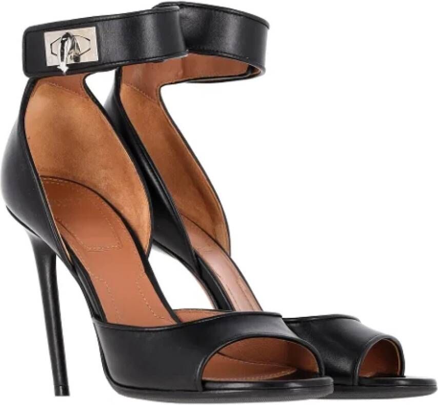 Givenchy Pre-owned Leather heels Black Dames