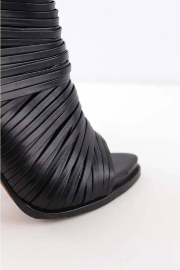 Givenchy Pre-owned Leather heels Black Dames