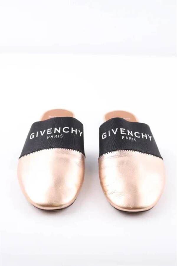 Givenchy Pre-owned Leather mules Pink Dames