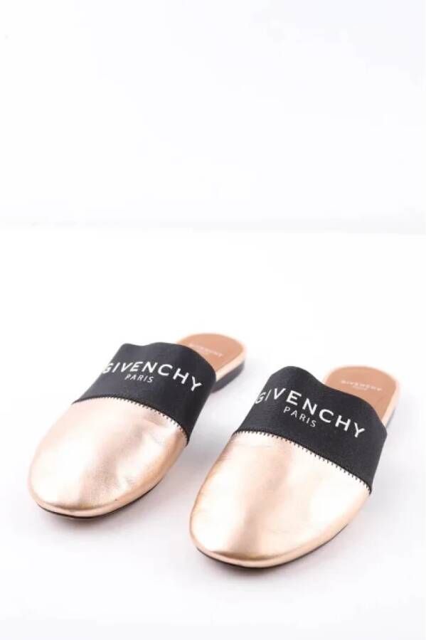 Givenchy Pre-owned Leather mules Pink Dames