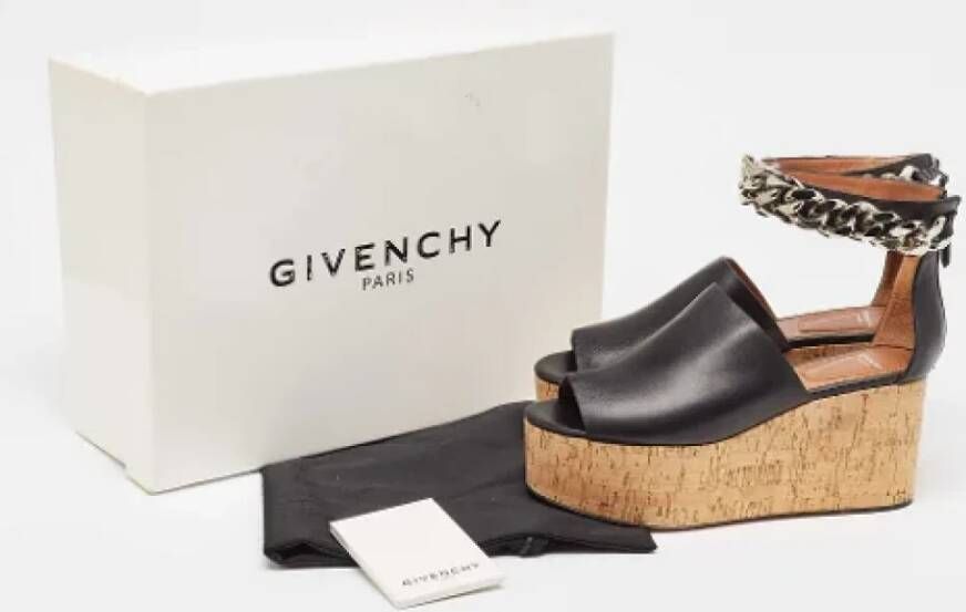 Givenchy Pre-owned Leather sandals Black Dames