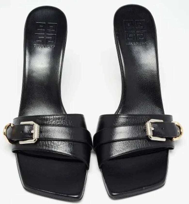 Givenchy Pre-owned Leather sandals Black Dames