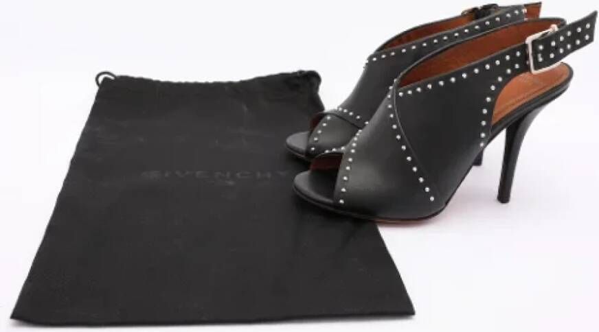 Givenchy Pre-owned Leather sandals Black Dames