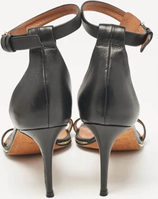 Givenchy Pre-owned Leather sandals Black Dames