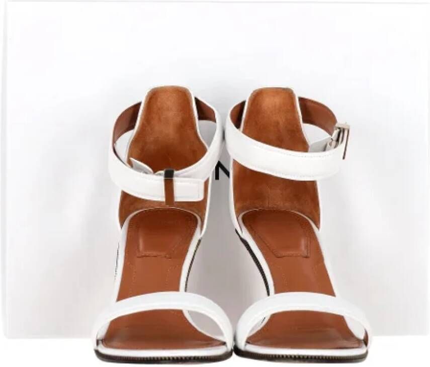 Givenchy Pre-owned Leather sandals White Dames