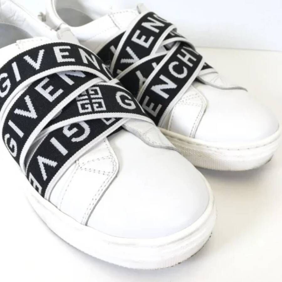 Givenchy Pre-owned Leather sneakers Black Dames