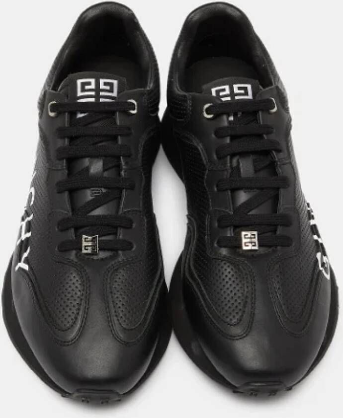 Givenchy Pre-owned Leather sneakers Black Heren