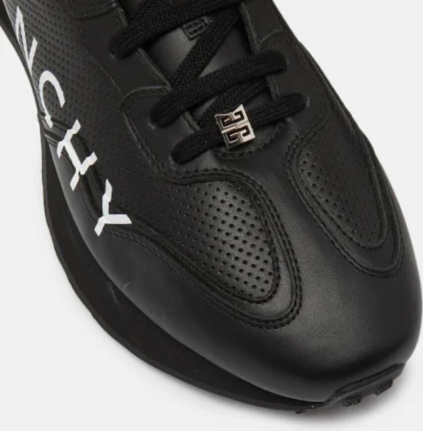 Givenchy Pre-owned Leather sneakers Black Heren