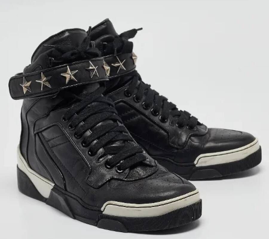 Givenchy Pre-owned Leather sneakers Black Heren