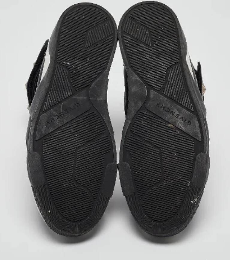 Givenchy Pre-owned Leather sneakers Black Heren