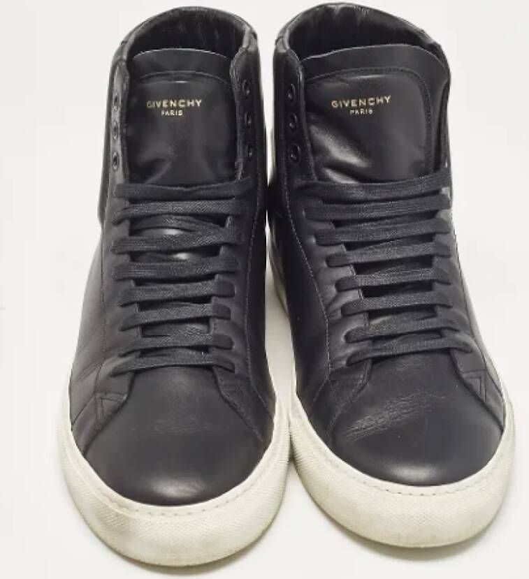 Givenchy Pre-owned Leather sneakers Black Heren