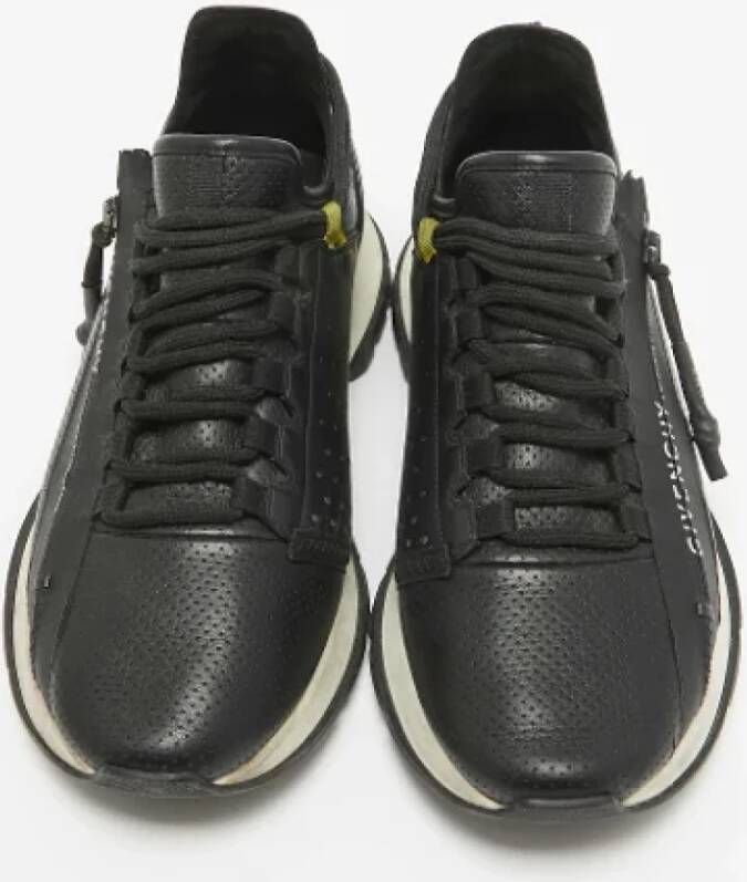 Givenchy Pre-owned Leather sneakers Black Heren