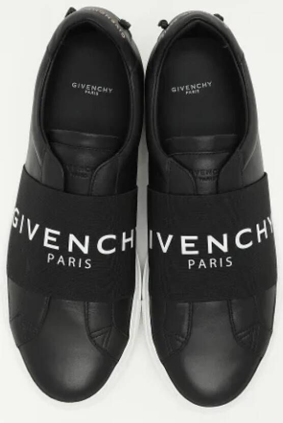 Givenchy Pre-owned Leather sneakers Black Heren