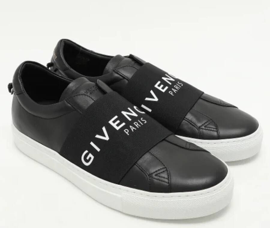 Givenchy Pre-owned Leather sneakers Black Heren