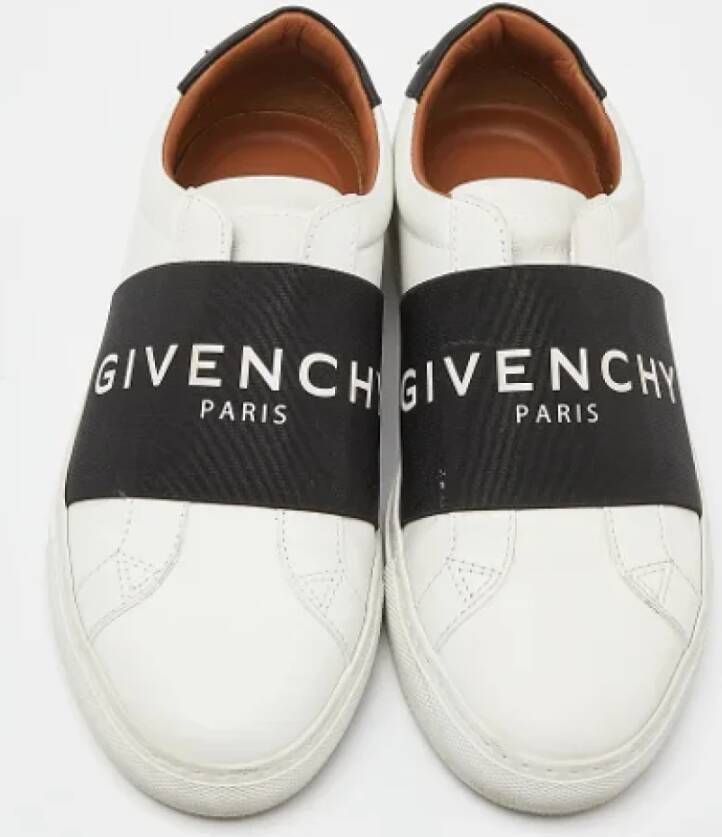 Givenchy Pre-owned Leather sneakers White Dames