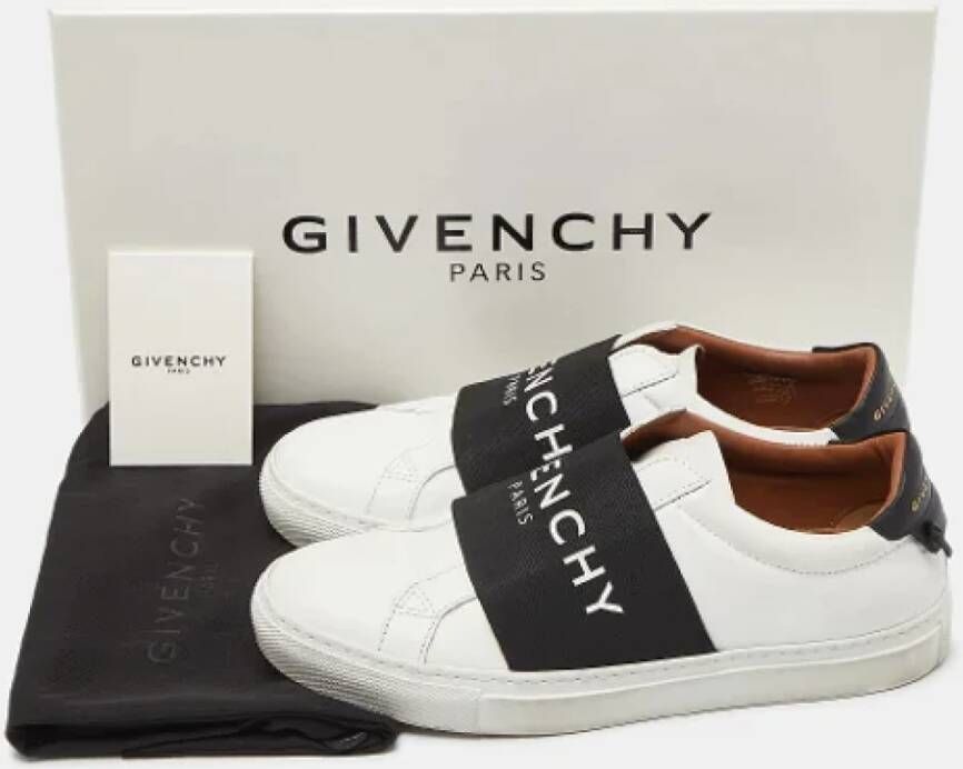 Givenchy Pre-owned Leather sneakers White Dames