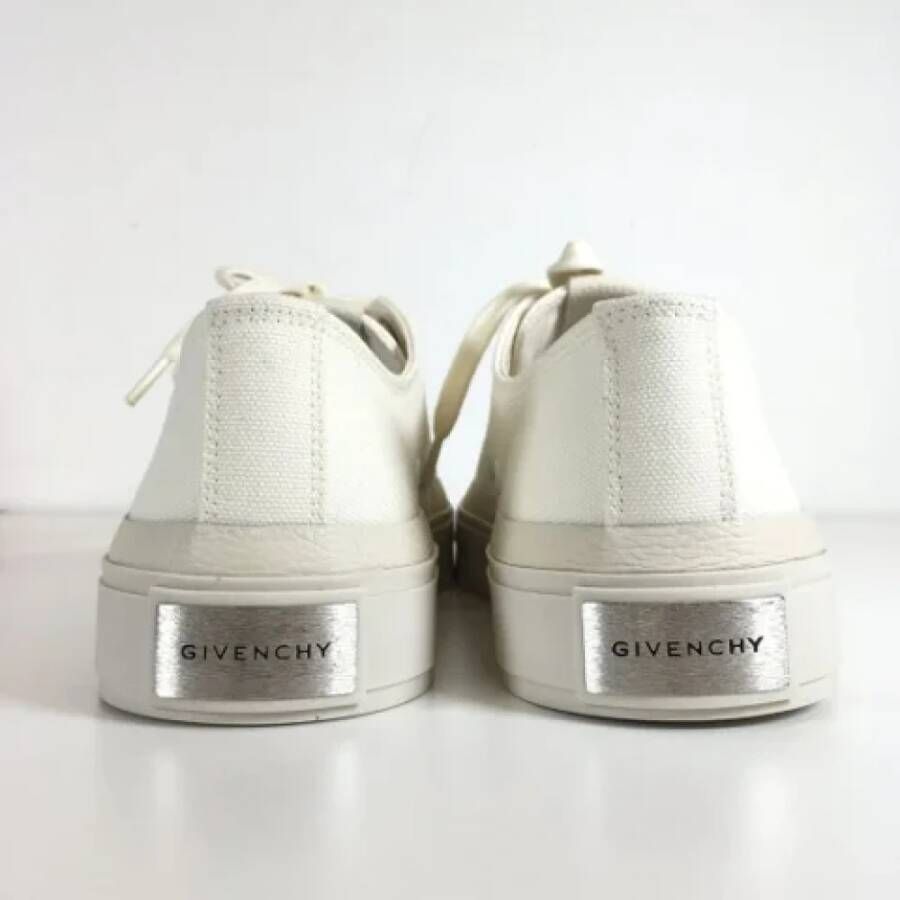 Givenchy Pre-owned Leather sneakers White Dames