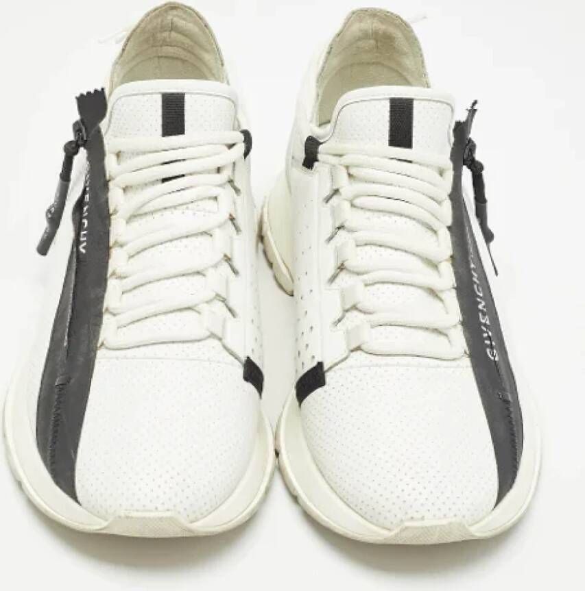 Givenchy Pre-owned Leather sneakers White Heren